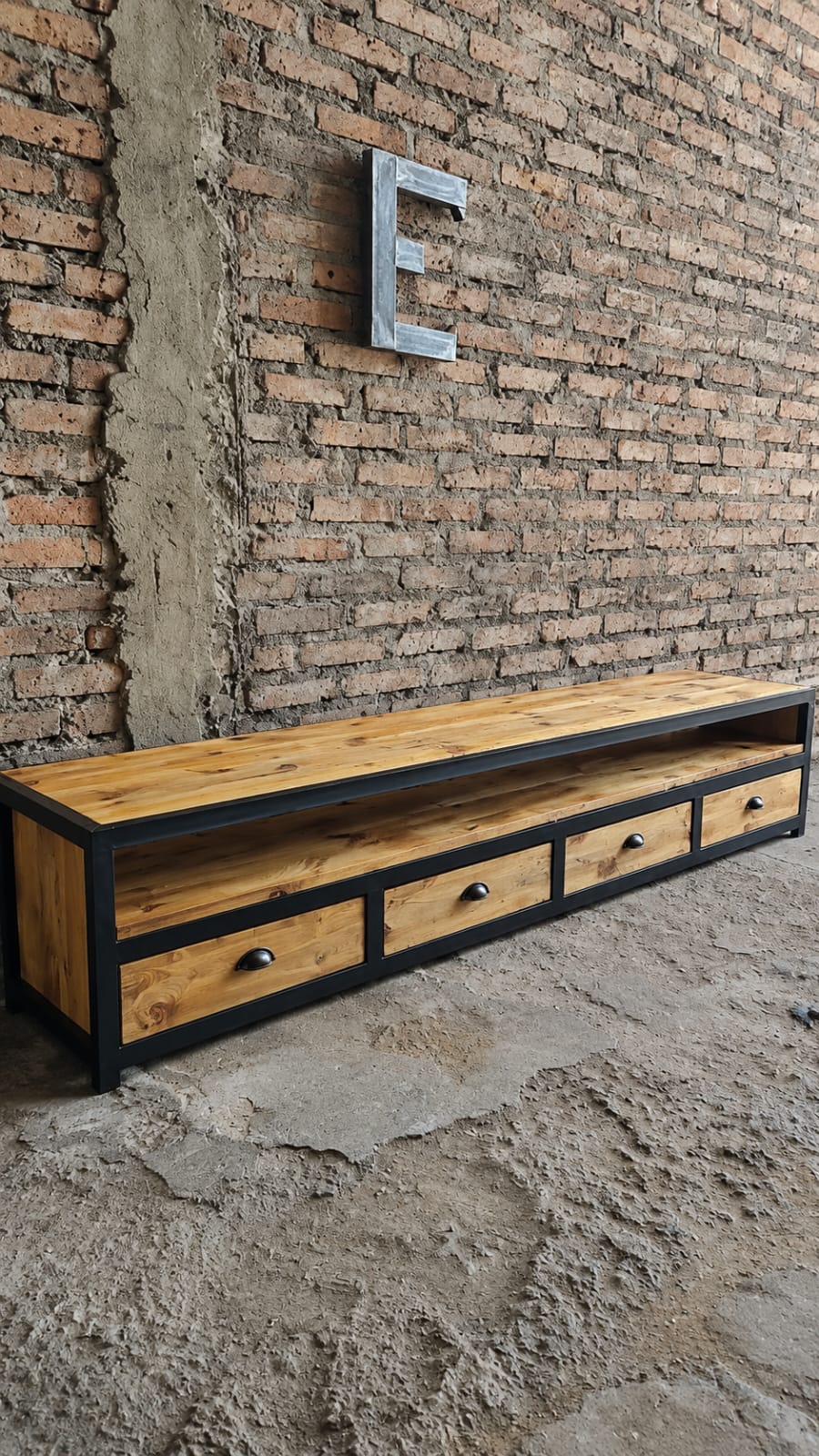 Trabajo en hierro y madera de Elemental — fotografía 7